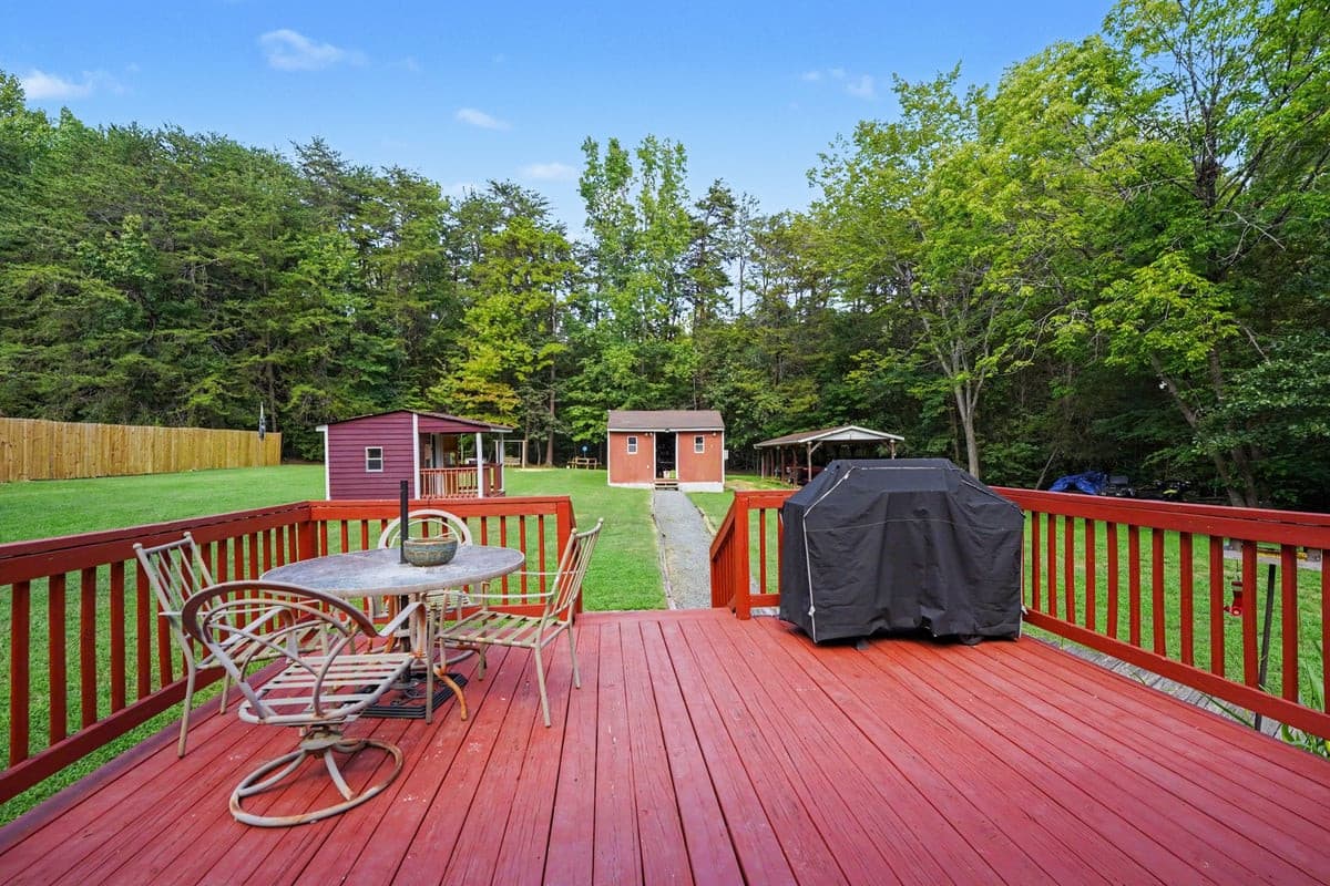 027_file_3200.jpg - 417 Circle Drive, Gibsonville, NC 27249, Gibsonville