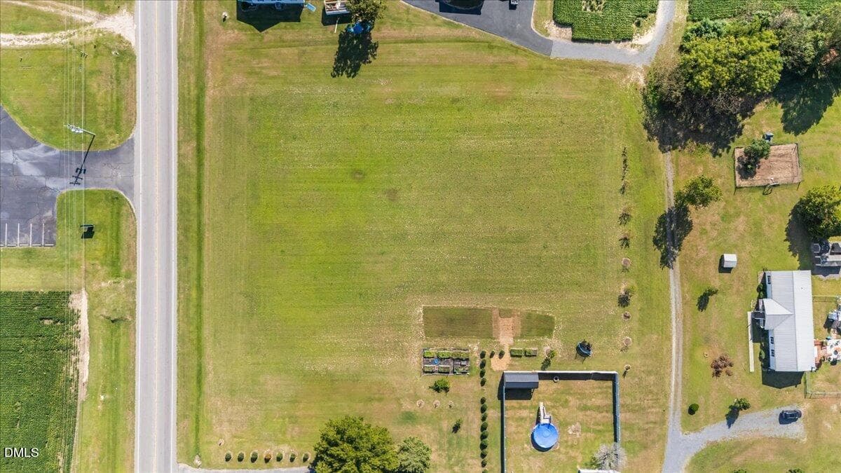 12141 N Us-421, Broadway, NC 27505