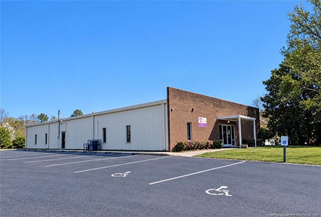 1407 E 5th Street, Lumberton, NC 28358