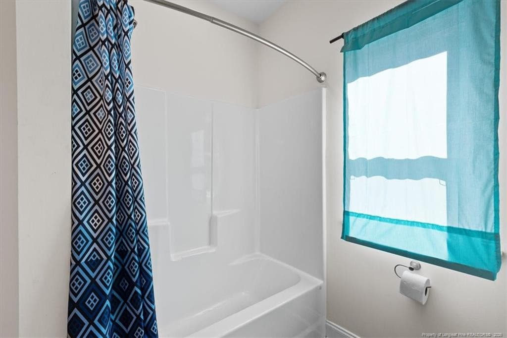 guest bath - 150 Horseshoe Hill Lane, Carthage, NC 28327