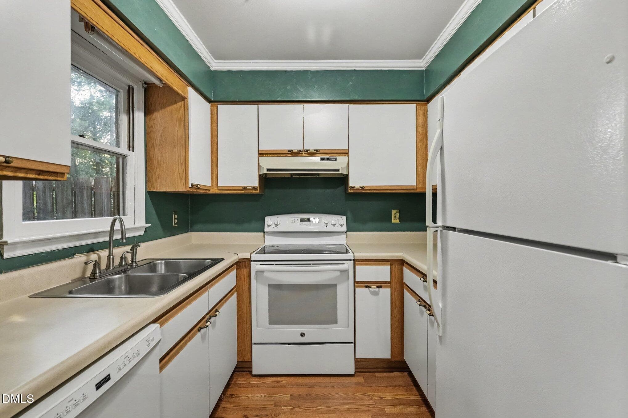Kitchen - 5617 Hamstead Crossing, Raleigh, NC 27612