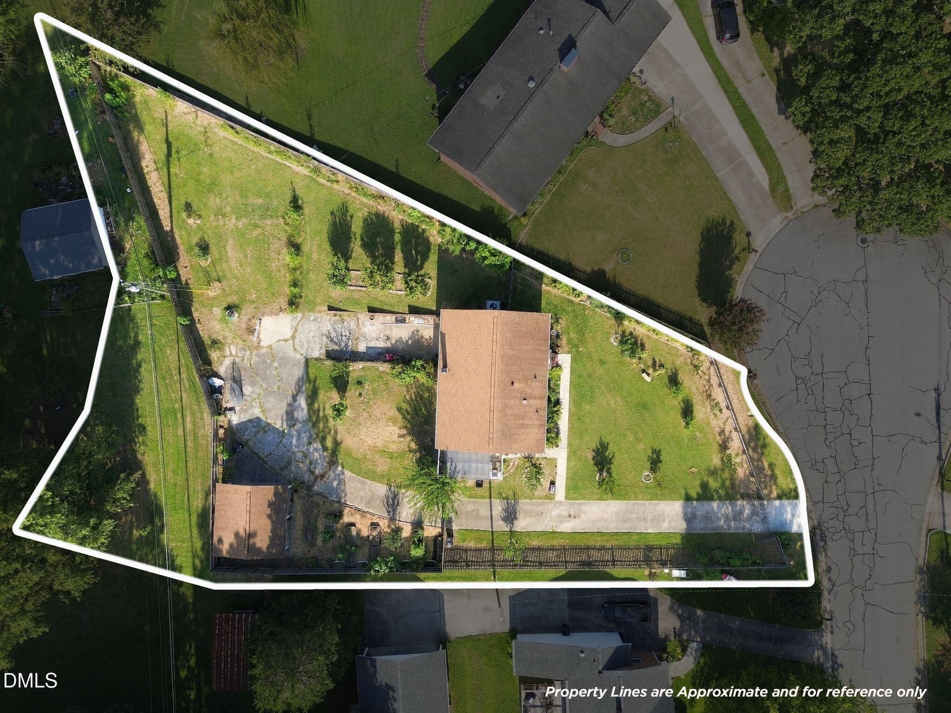 4-web-or-mls-DJI_0009 - lotlines - 2112 Joyce Court, Burlington, NC 27217