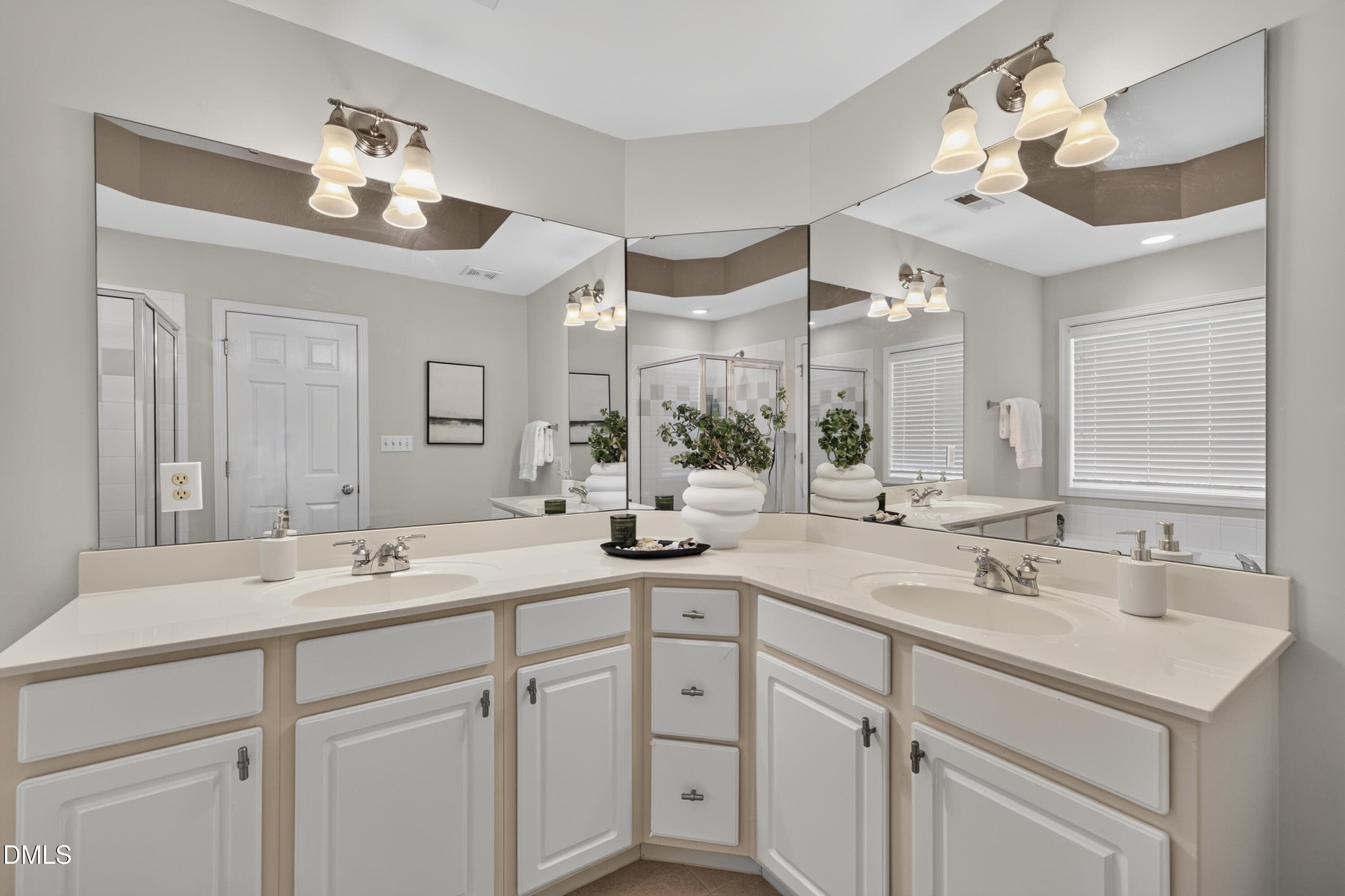 5203 Kemmont Dr, Durham-21 - 5203 Kemmont Drive, Durham, NC 27713