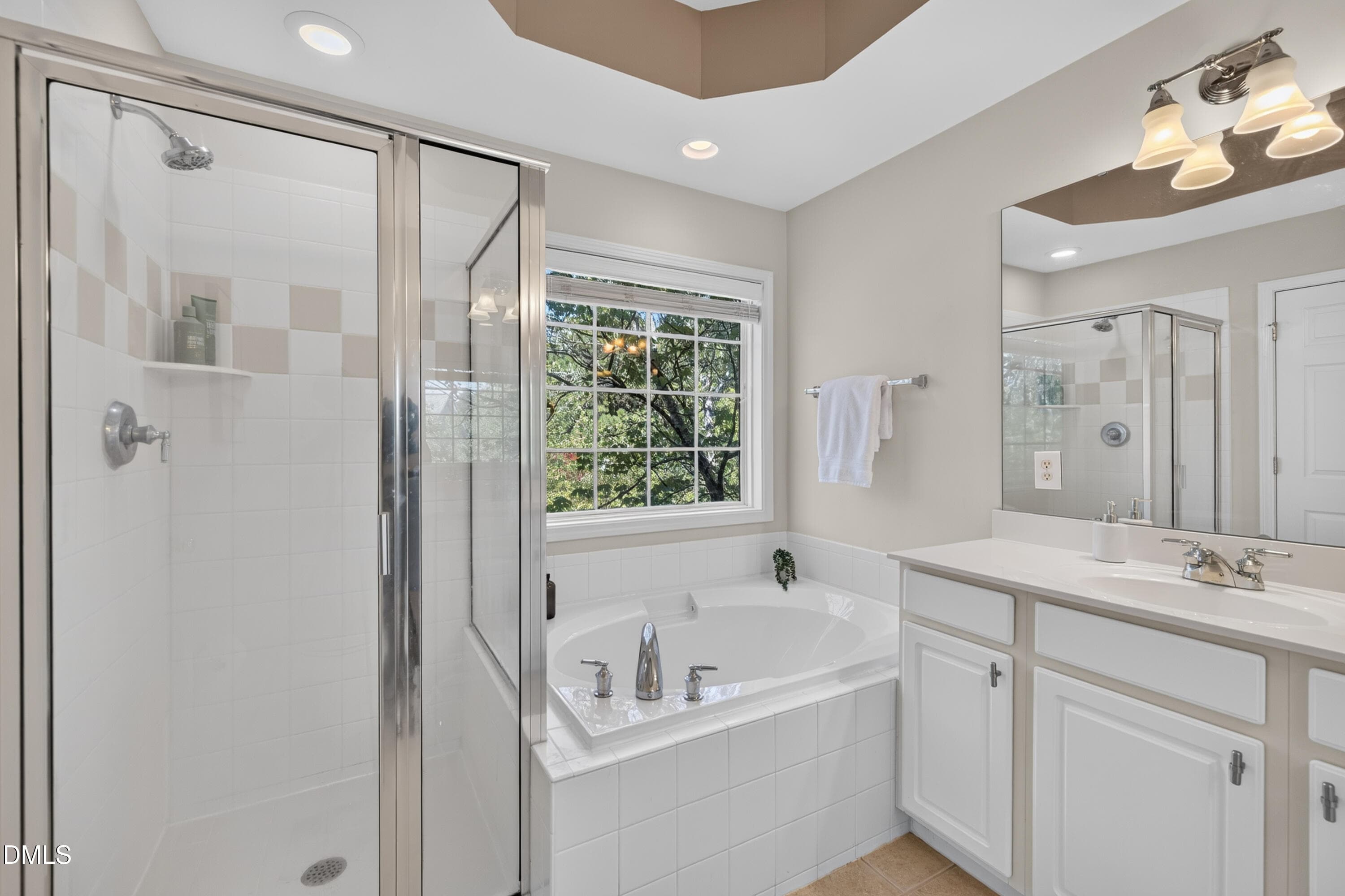 5203 Kemmont Dr, Durham-22 - 5203 Kemmont Drive, Durham, NC 27713