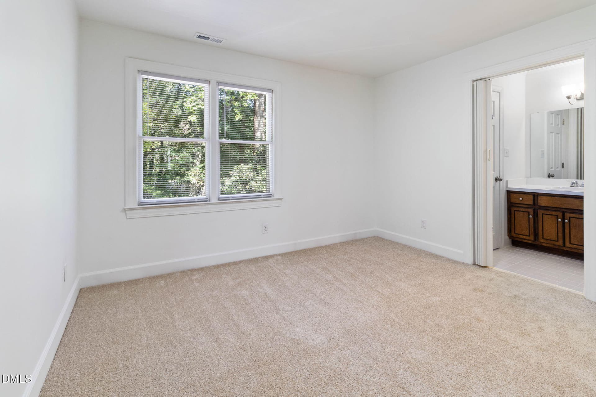 22-web-or-mls-IMG_0410 - 143 Hedgerow Court, Cary, NC 27513