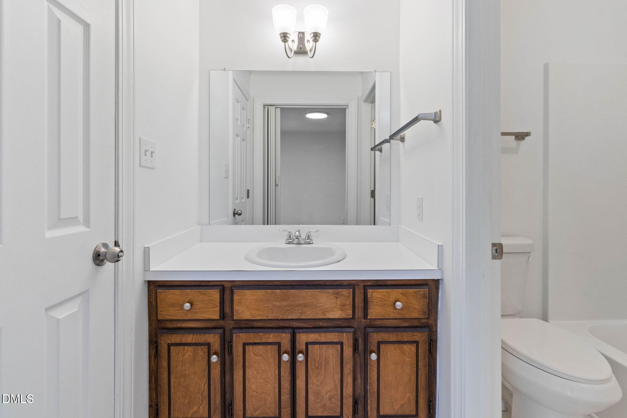 24-web-or-mls-IMG_0416 - 143 Hedgerow Court, Cary, NC 27513