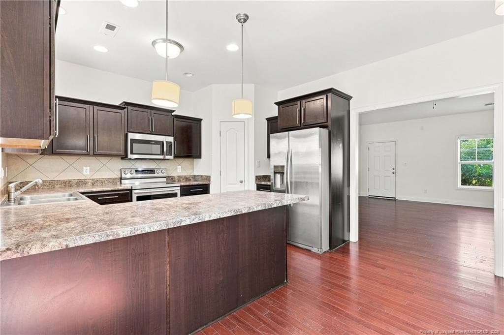 Photo 9 - 634 Collinwood Drive, Raeford, NC 28376