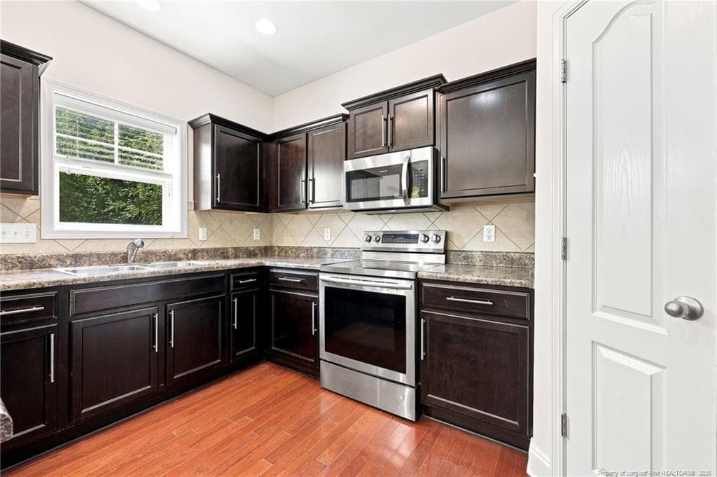 Photo 12 - 634 Collinwood Drive, Raeford, NC 28376