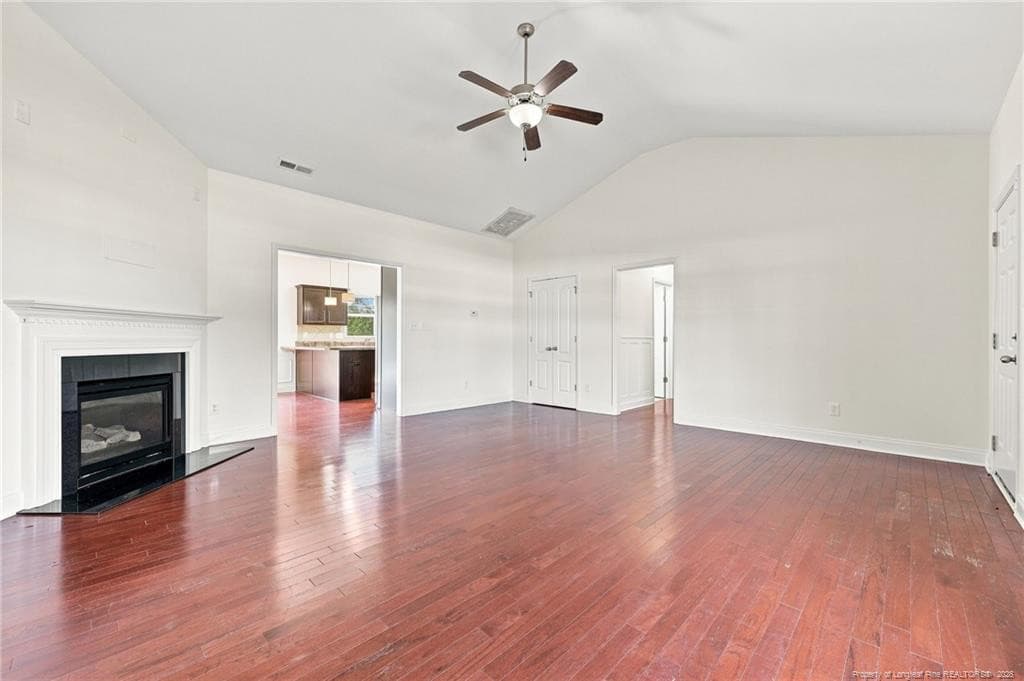 Photo 15 - 634 Collinwood Drive, Raeford, NC 28376