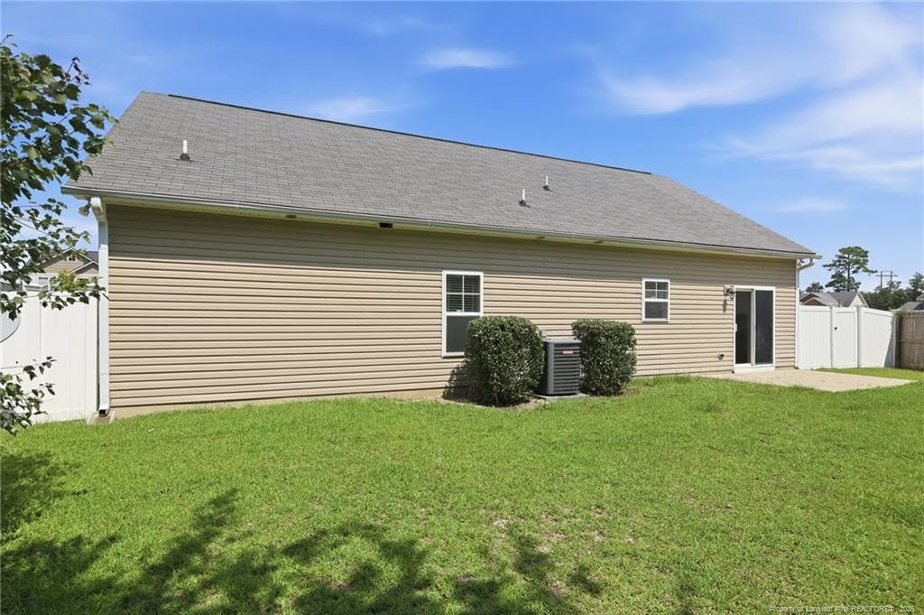 Photo 31 - 634 Collinwood Drive, Raeford, NC 28376