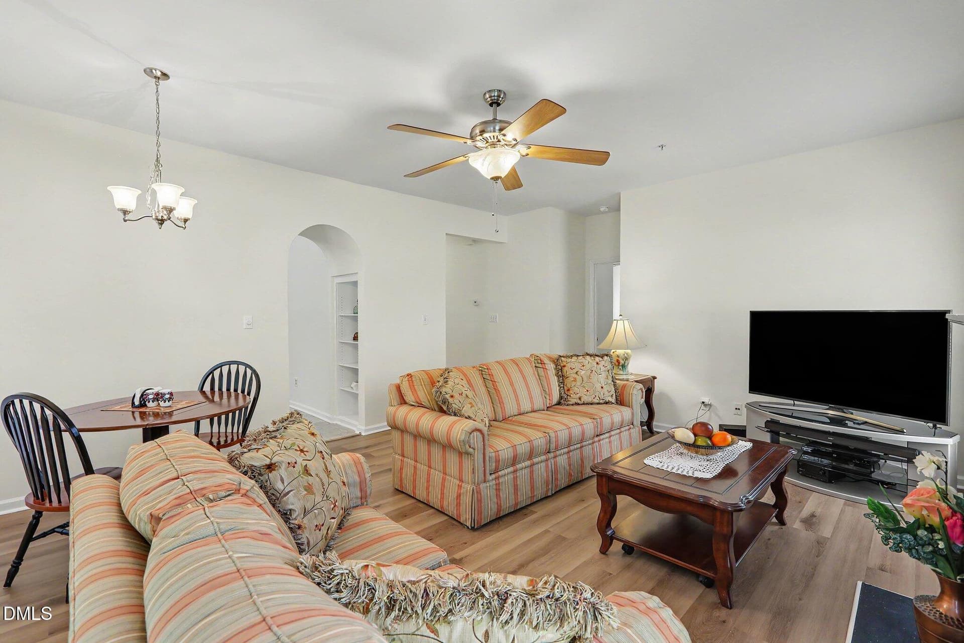 010_file_1528 - 511 Glenolden Court, Cary, NC 27513