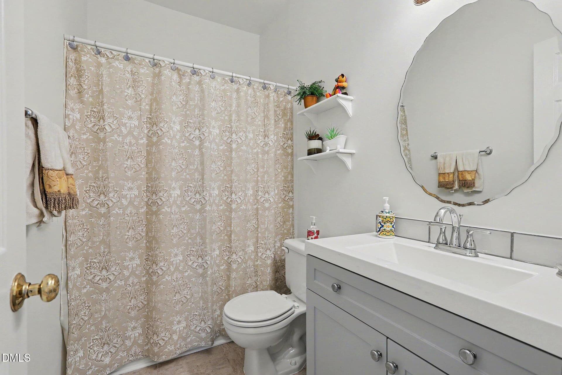 027_file_8307 - 511 Glenolden Court, Cary, NC 27513