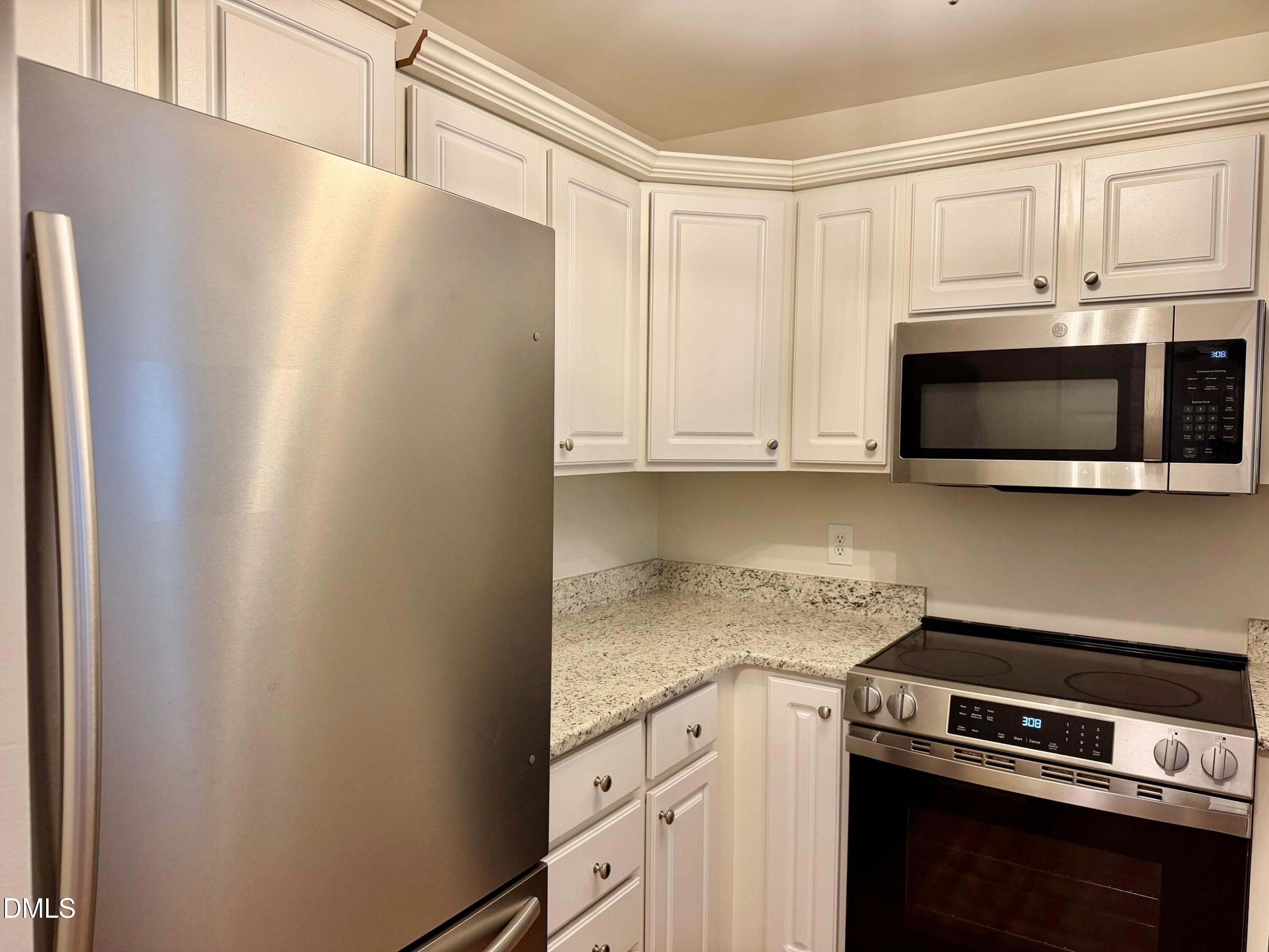 6 - 1221 Westview Lane 201, Raleigh, NC 27605