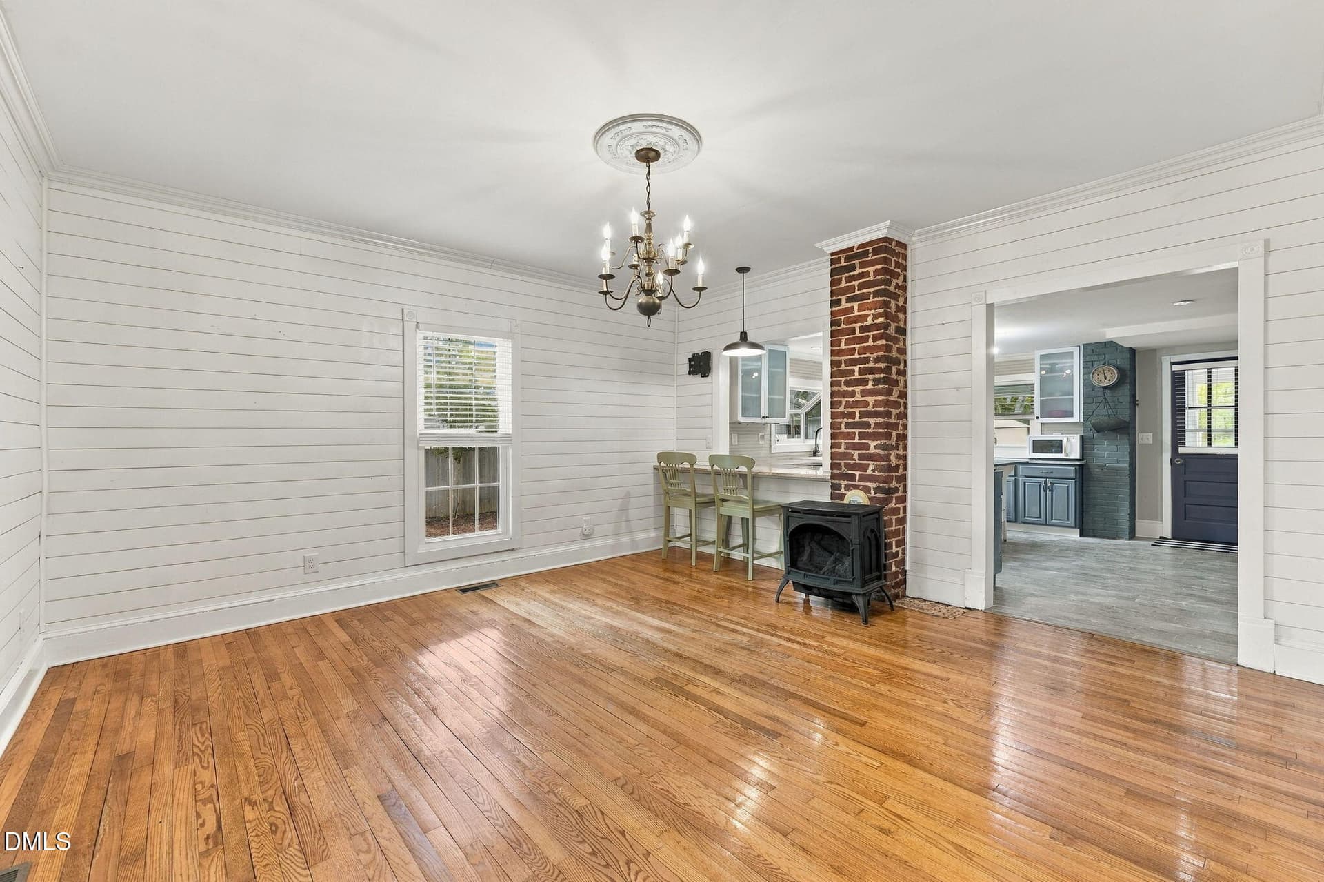 8-web-or-mls-_2345357 - 1406 E Main Street, Graham, NC 27253