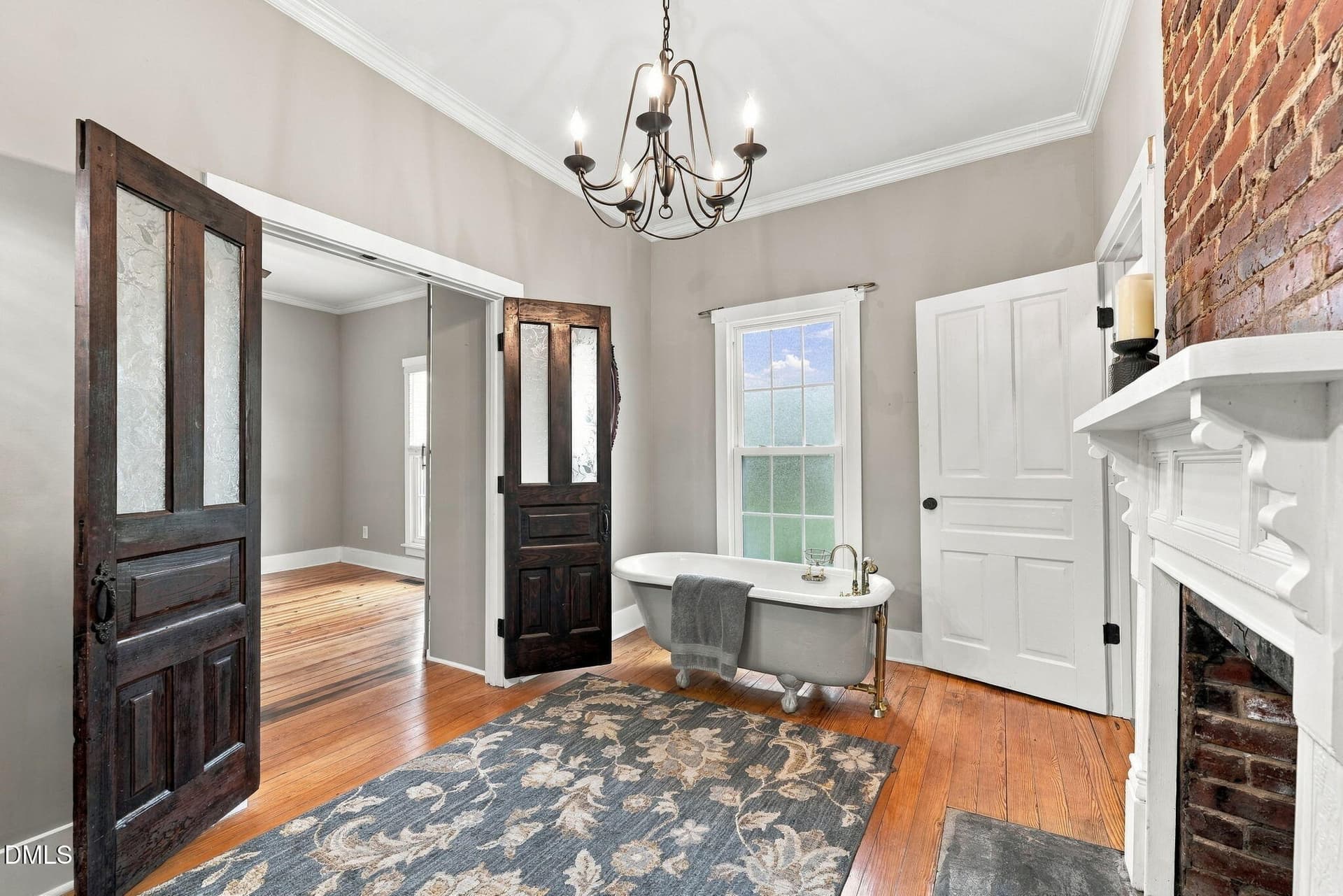 18-web-or-mls-_2345407 - 1406 E Main Street, Graham, NC 27253