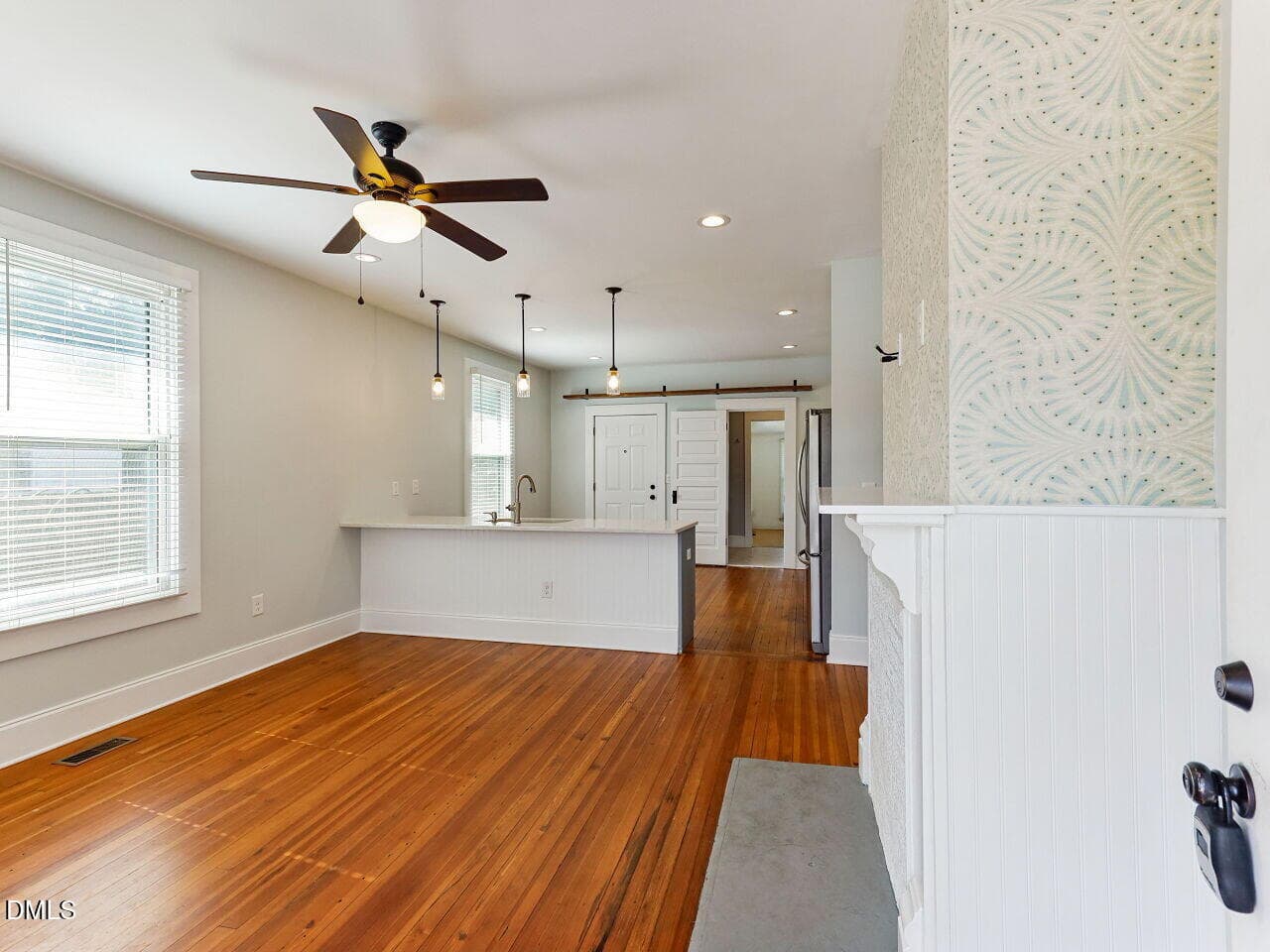 005-1280x960-foyer-entry - 1208 Taylor Street, Durham, NC 27701
