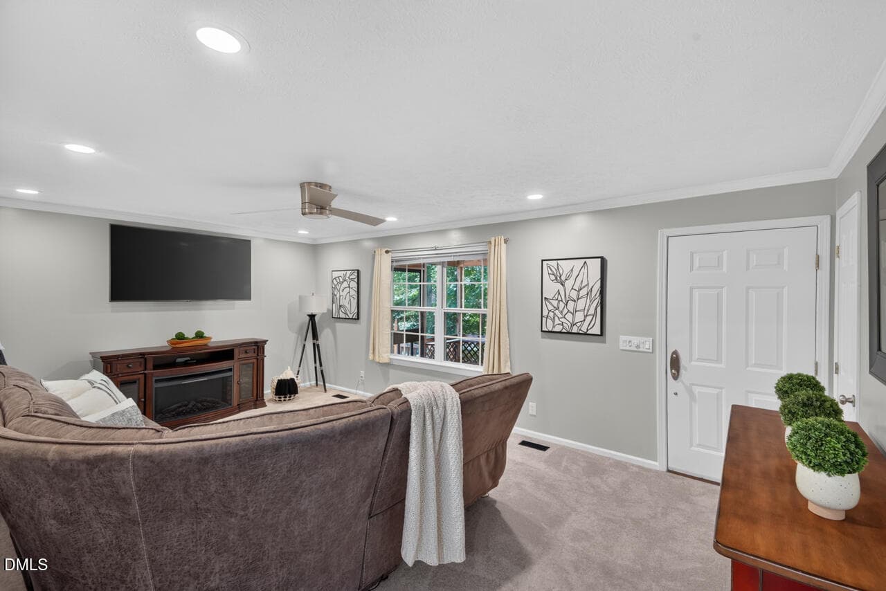 24 - 3308 Hawk Ridge Road, Chapel Hill, NC 27516