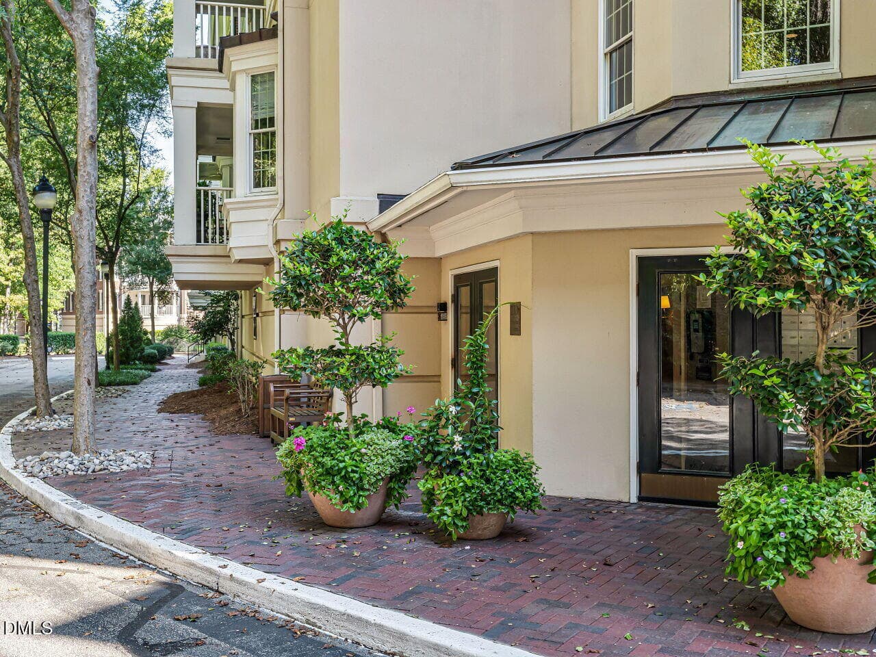 2701 Glenwood Gardens Lane 208, Raleigh, NC 27608
