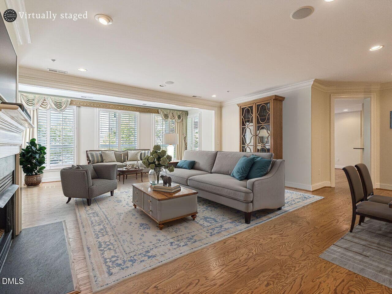 004-1280x960-living-room - 2701 Glenwood Gardens Lane 208, Raleigh, NC 27608