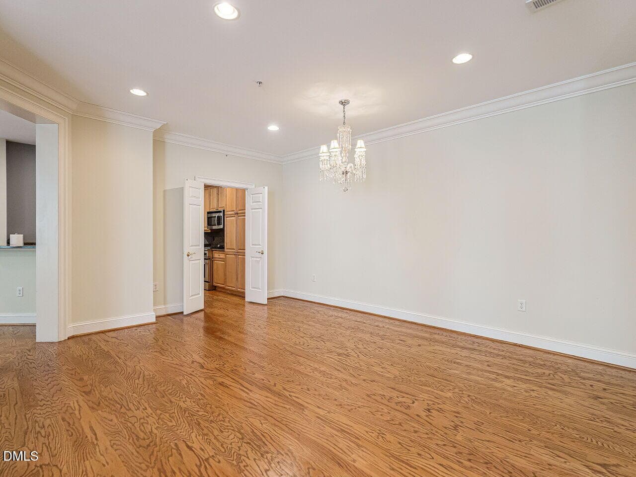 012-1280x960-dining-room - 2701 Glenwood Gardens Lane 208, Raleigh, NC 27608