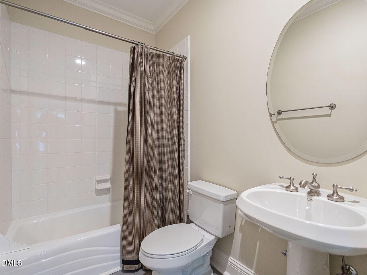026-1280x960-bathroom - 2701 Glenwood Gardens Lane 208, Raleigh, NC 27608