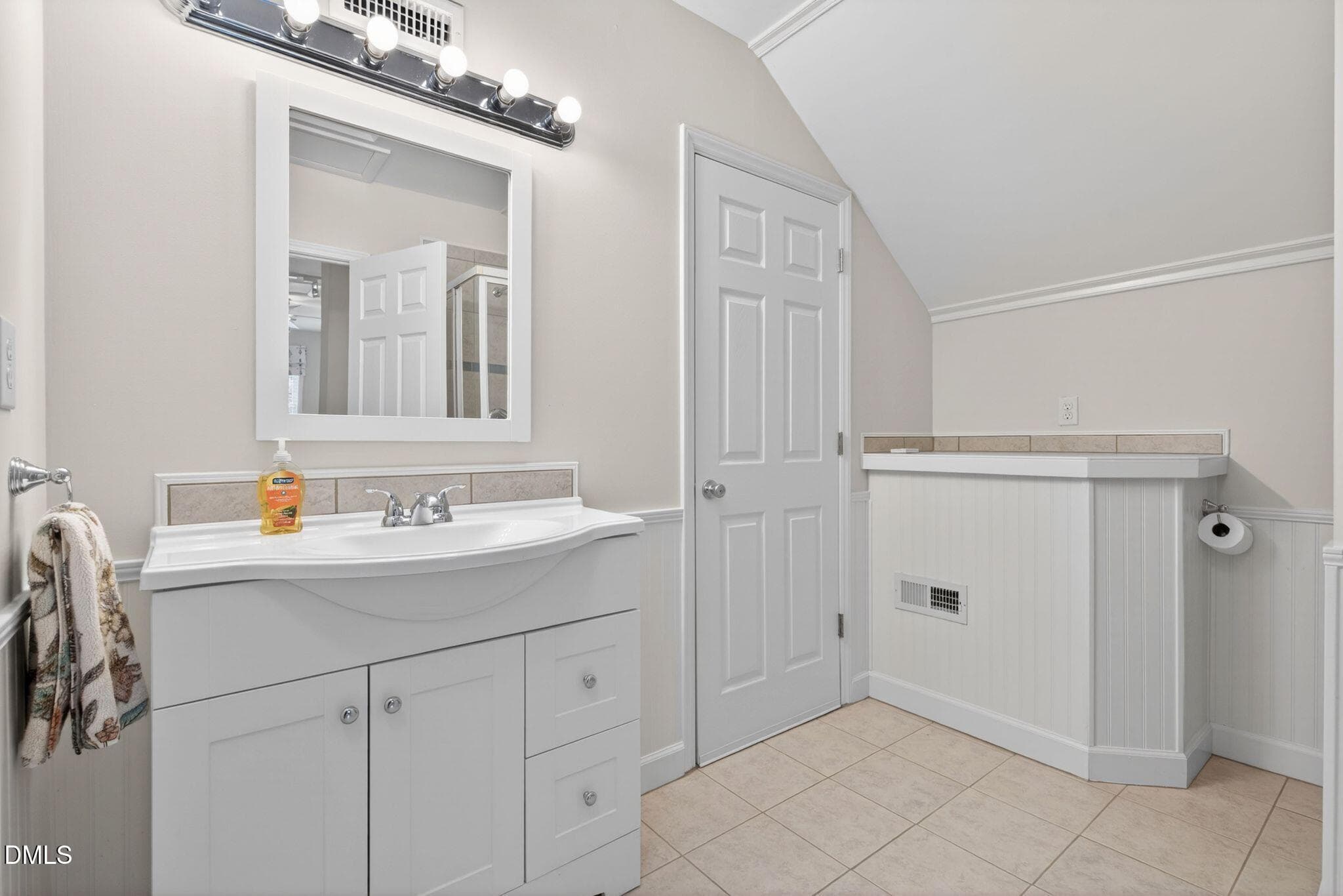 109_NJO06057 - 106 Aberson Court, Cary, NC 27519