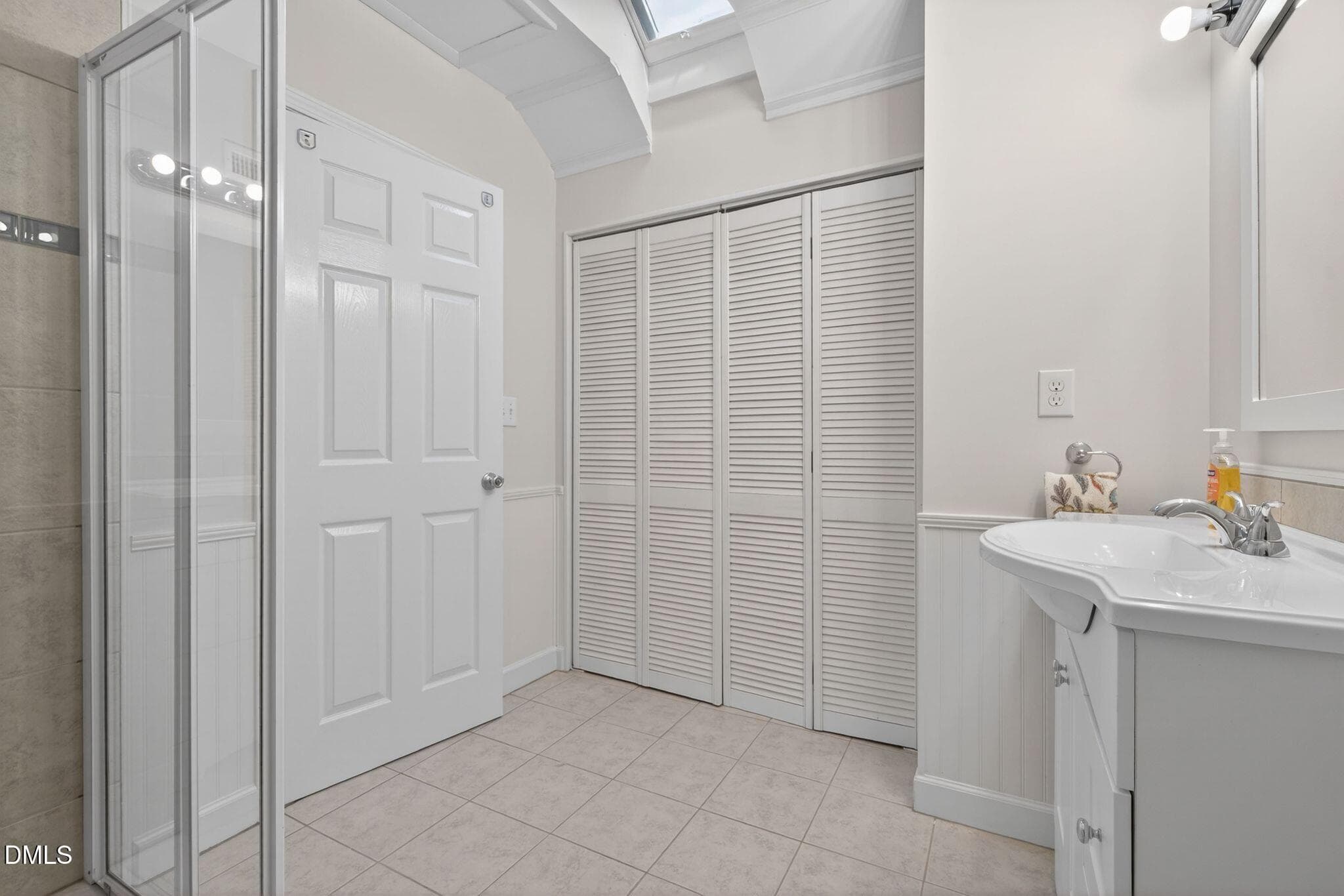 111_NJO06061 - 106 Aberson Court, Cary, NC 27519