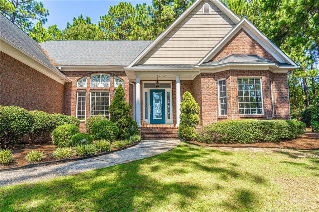 Photo 4 - 725 Lake Forest Drive E, Pinehurst, NC 28374