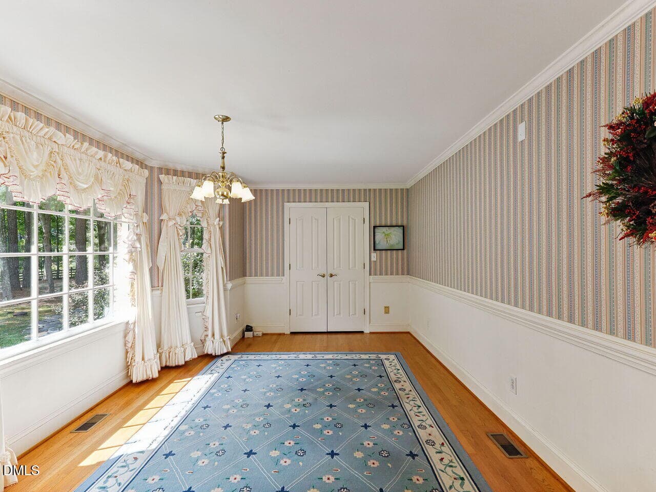 012-1280x960-breakfast-area - 1607 Cash Road, Creedmoor, NC 27522