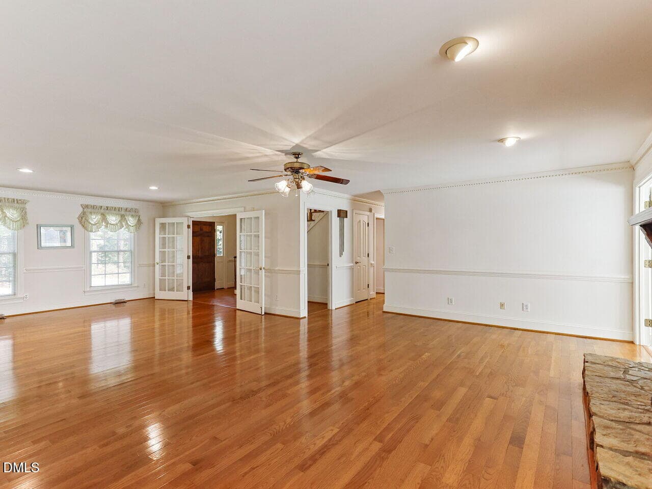 013-1280x960-open-living - 1607 Cash Road, Creedmoor, NC 27522