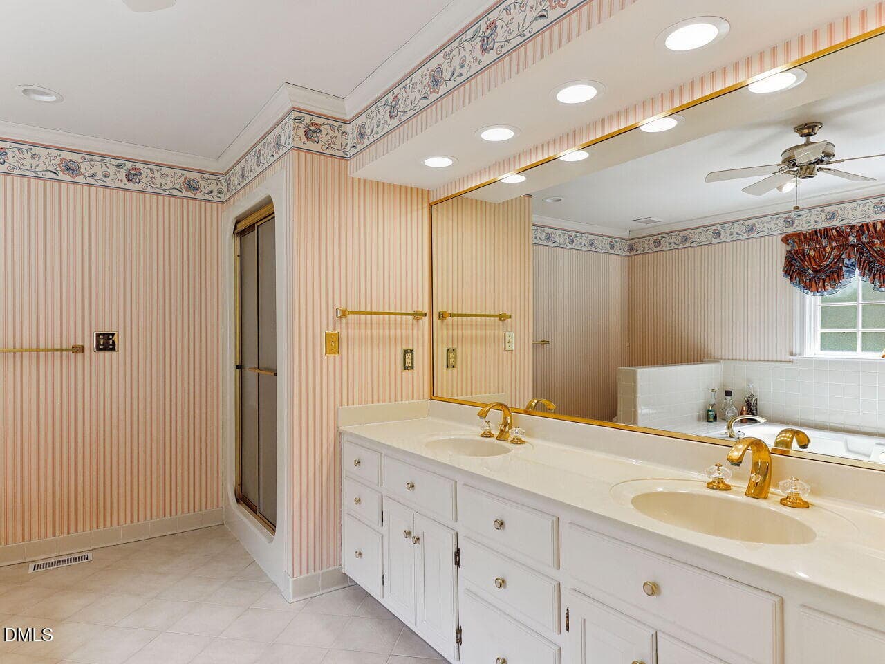 023-1280x960-master-bathroom - 1607 Cash Road, Creedmoor, NC 27522