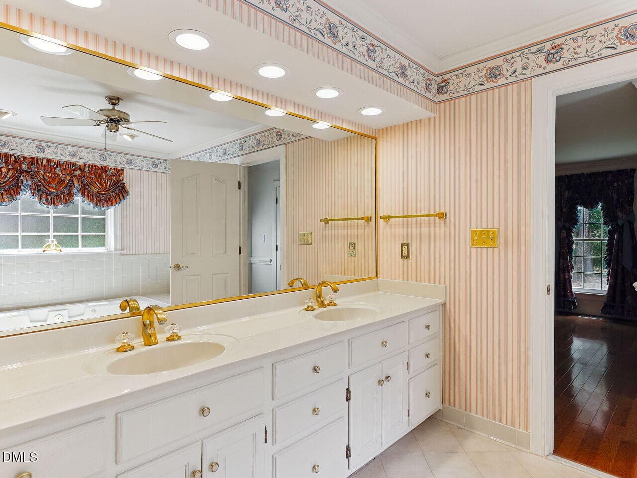 024-1280x960-master-bathroom - 1607 Cash Road, Creedmoor, NC 27522