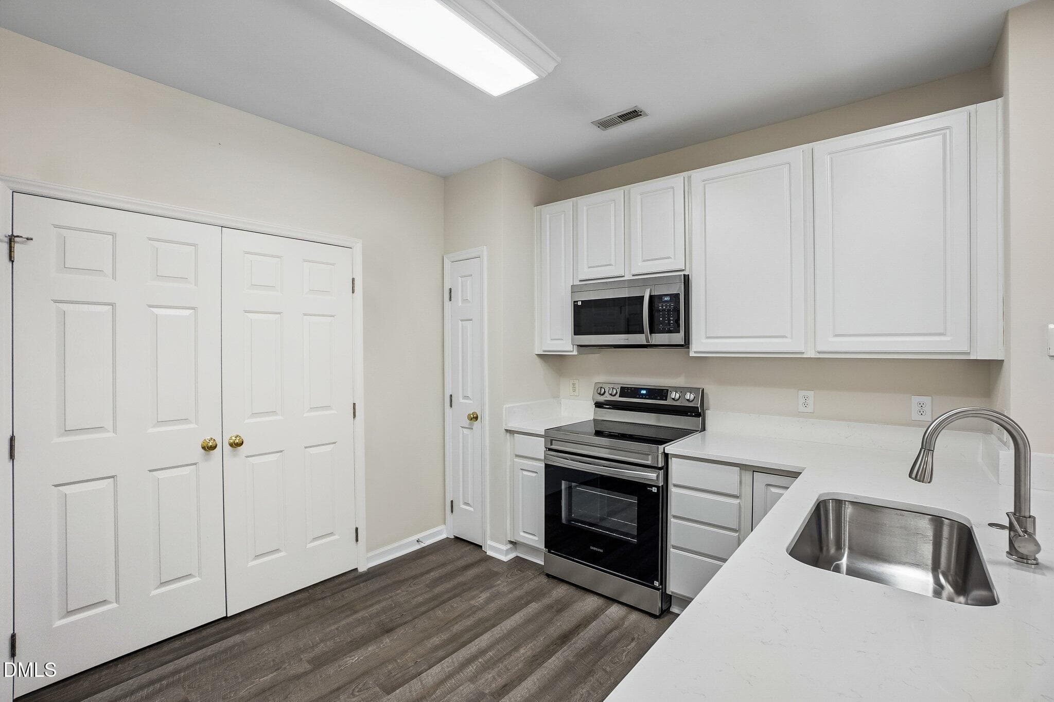 13-web-or-mls-Kudrow Ln-S1609-013 - 2524 Kudrow Lane, Morrisville, NC 27560, Morrisville