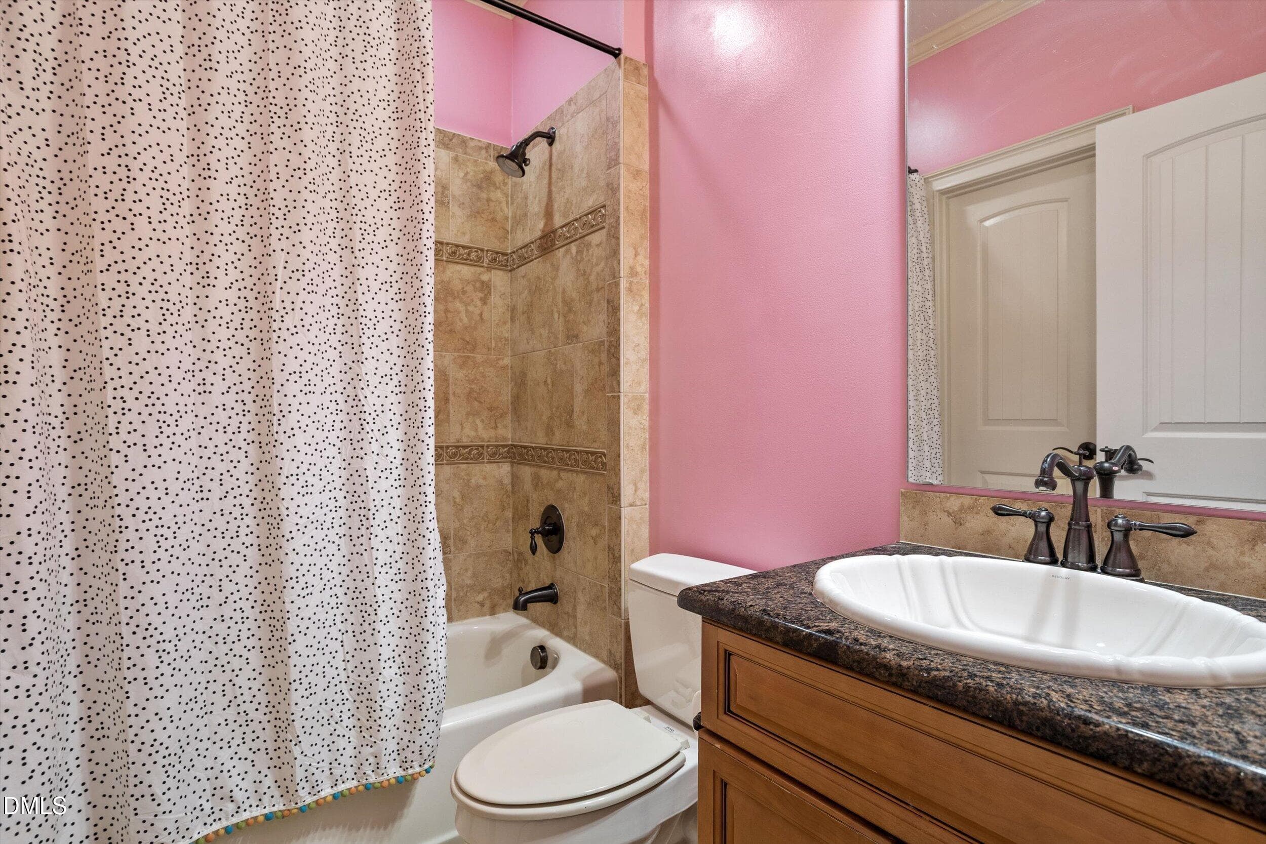 60-8107 Henderson Rd [3371382]_09162026_ - 8107 Henderson Road, Apex, NC 27539