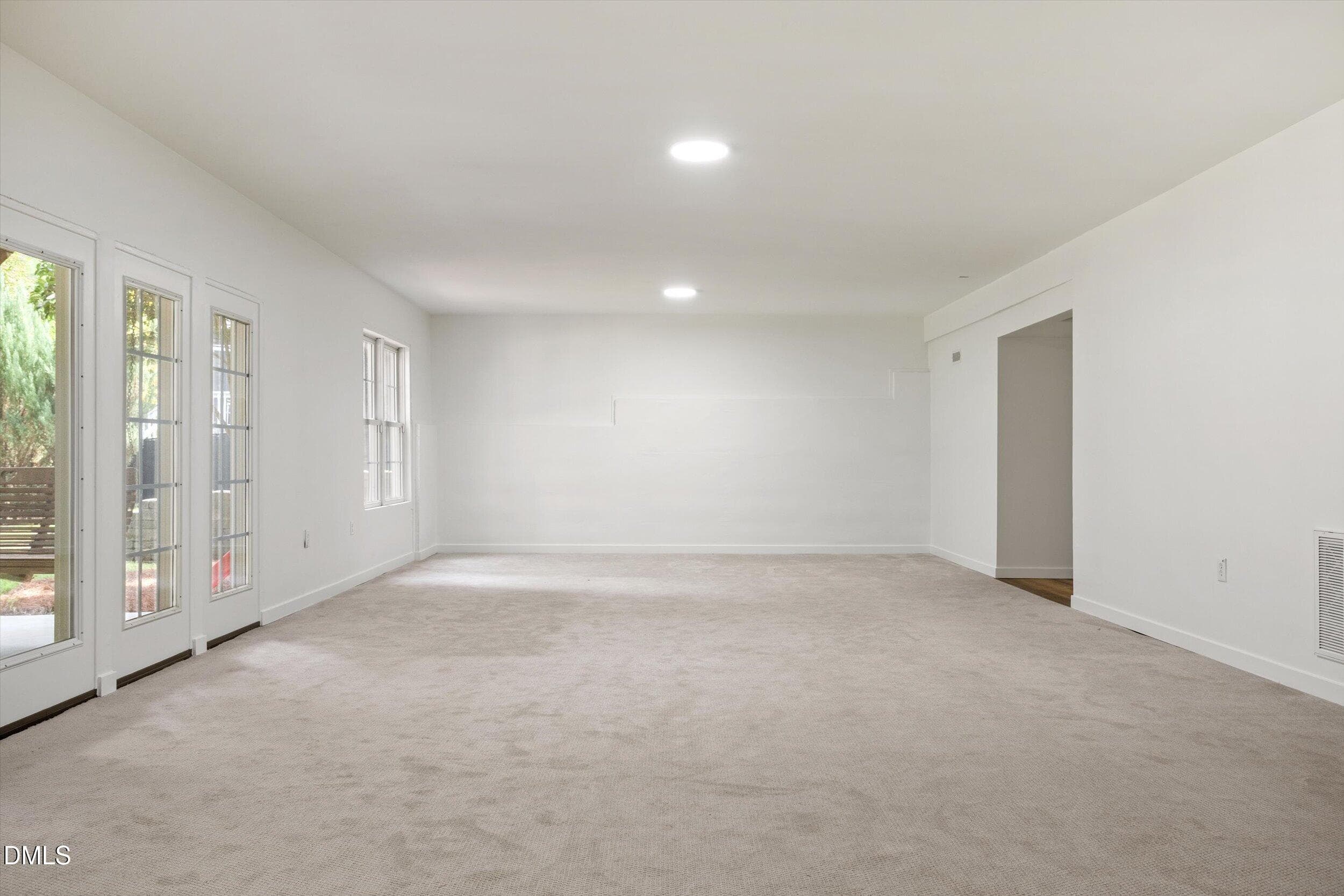 73-8107 Henderson Rd [3371382]_09162026_ - 8107 Henderson Road, Apex, NC 27539