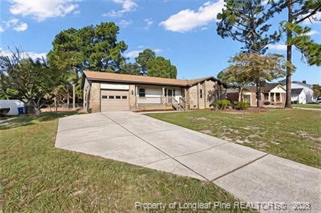 2034 Windlock Drive, Fayetteville, NC 28304