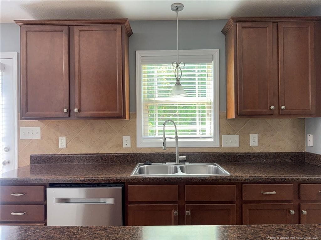 Photo 18 - 1129 Fairhaven Trail, Hope Mills, NC 28348
