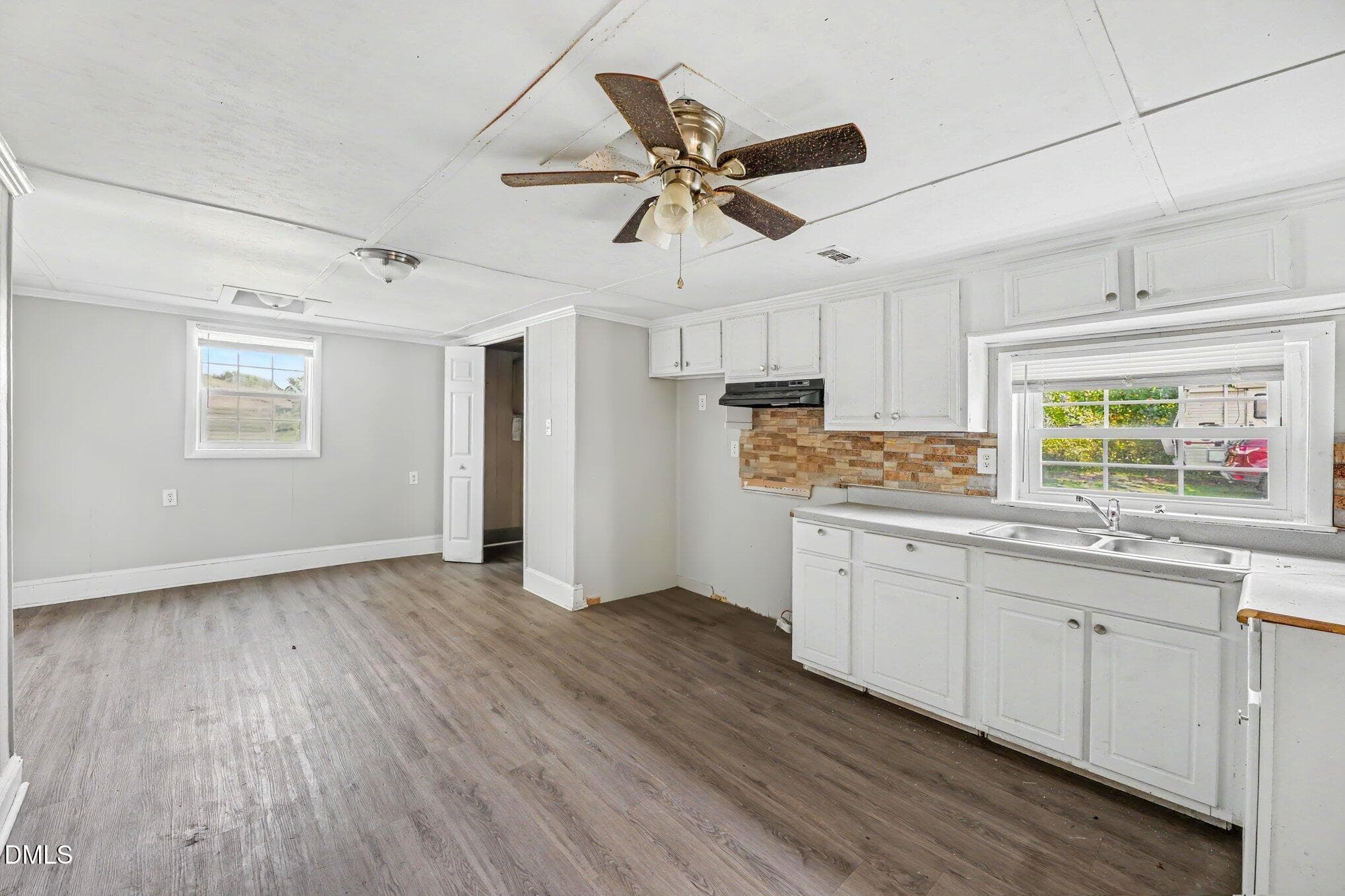 020_file_7827 - 306 W Main Street, Pine Level, NC 27568