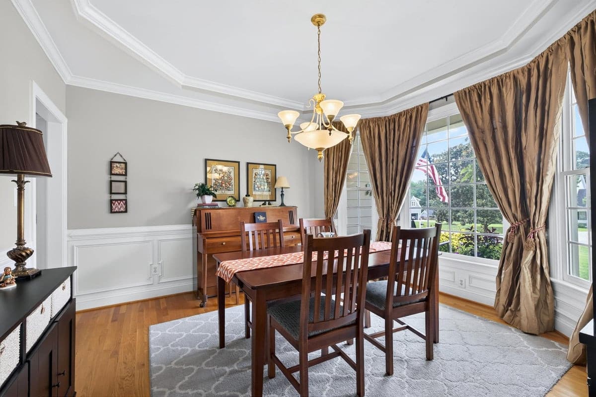Trey ceiling and bay window - 3024 Whitehart Lane, Raleigh, NC 27606