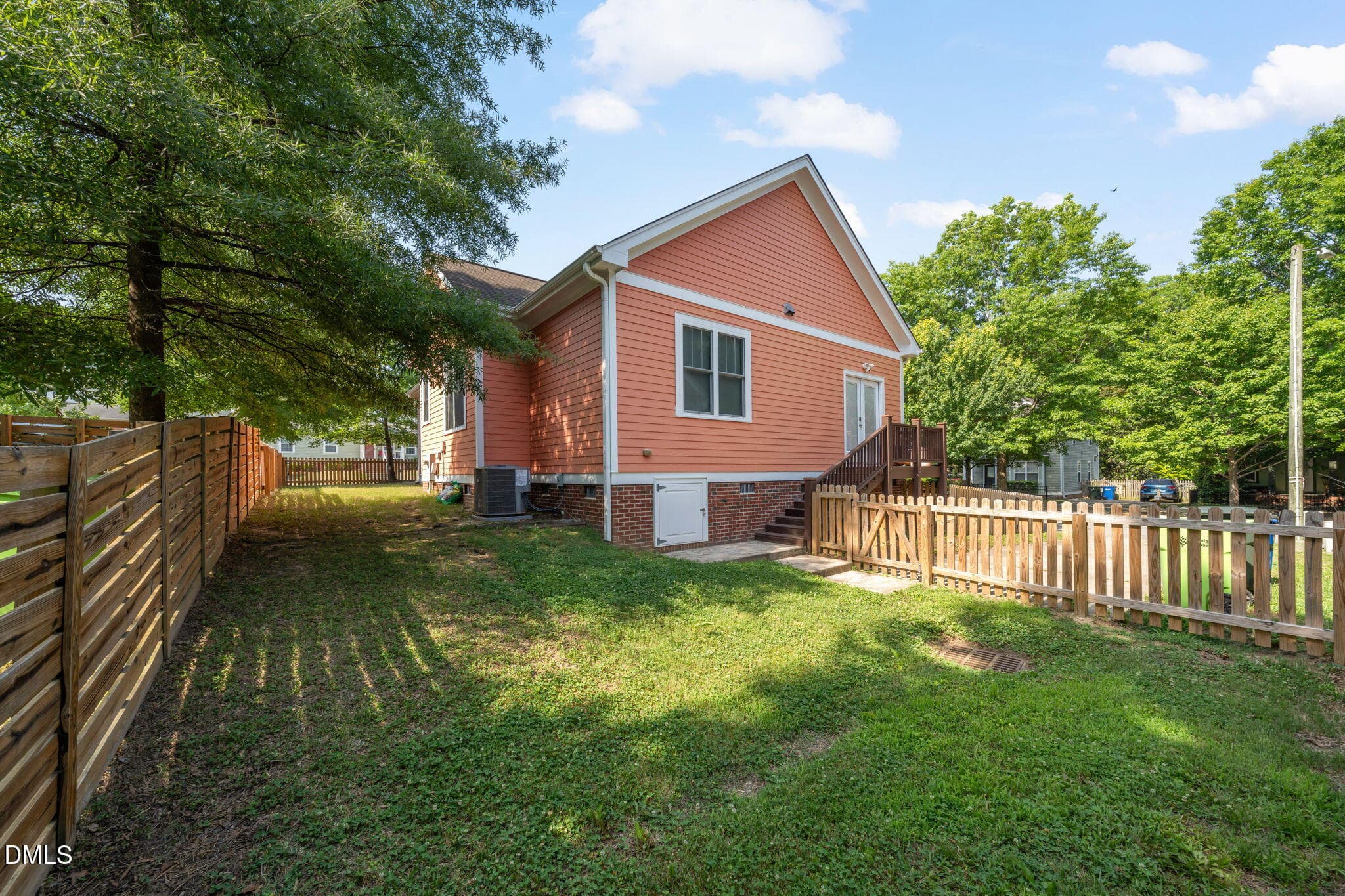 Backyard - 805 E Jones Street, Raleigh, NC 27601