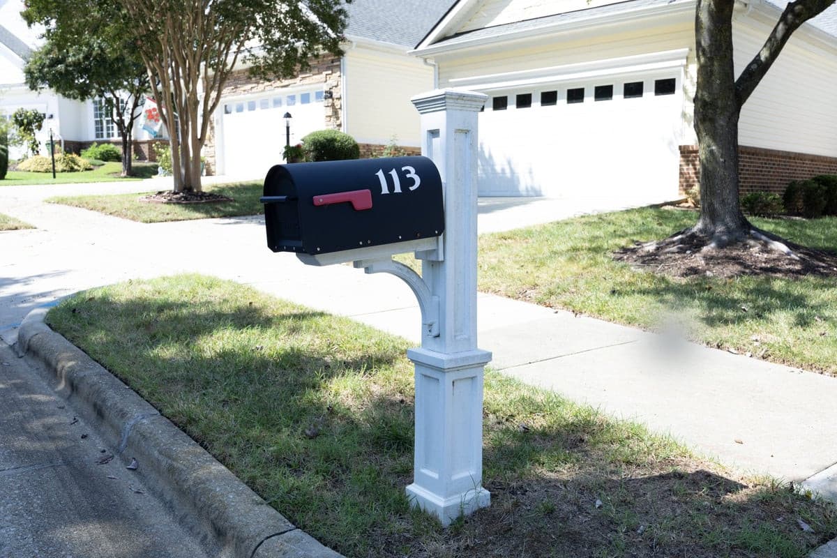 03Mailbox.jpg - 113 Uplands Creek Drive, Cary, NC 27519