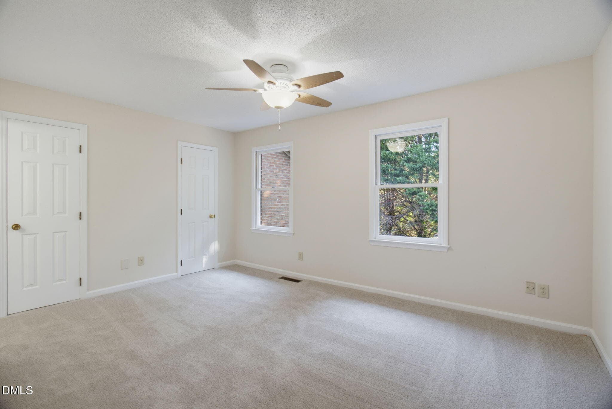 20-web-or-mls-2210 New Garden Rd-20 - 2210 New Garden Road 3620, Greensboro, NC 27410