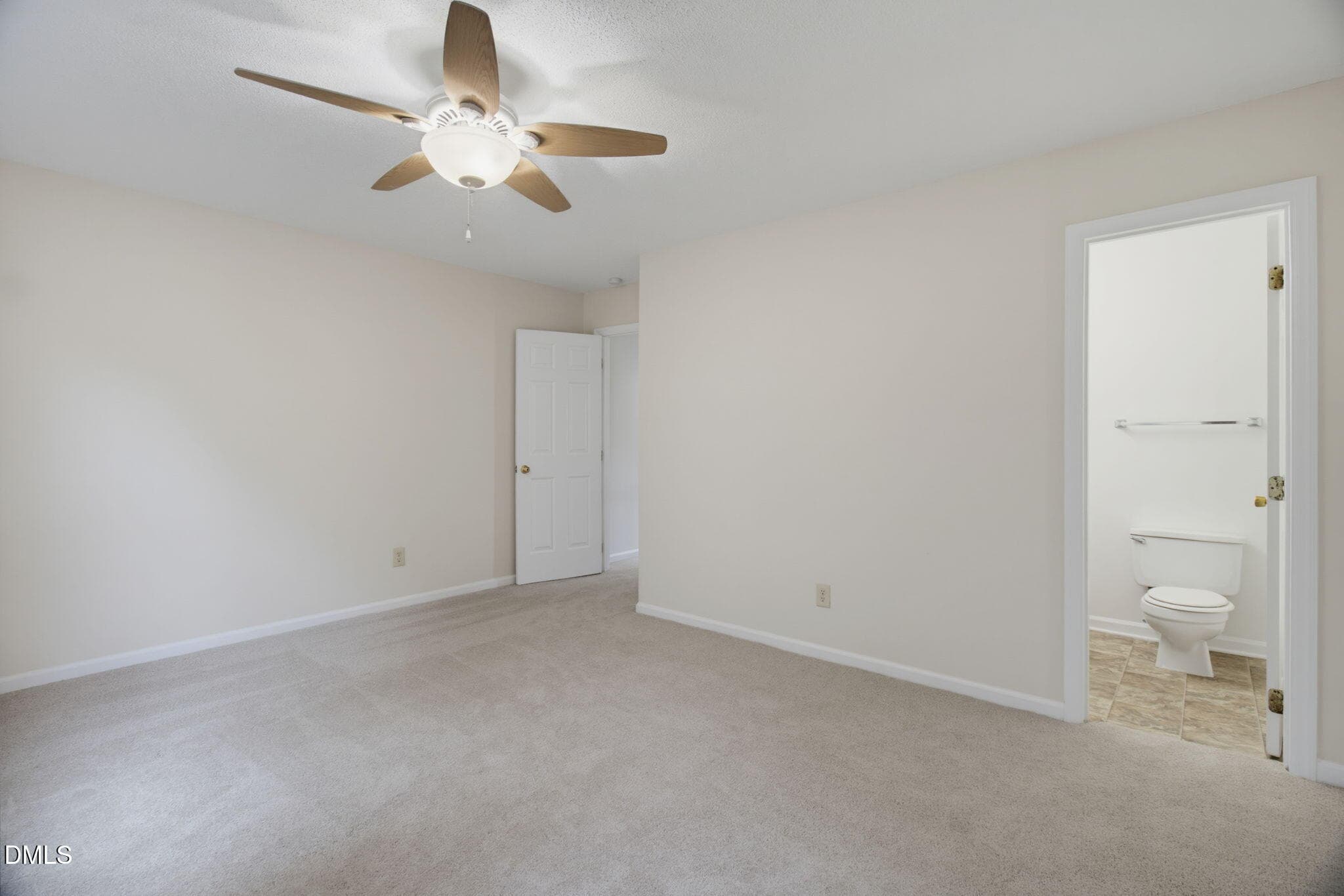 21-web-or-mls-2210 New Garden Rd-21 - 2210 New Garden Road 3620, Greensboro, NC 27410