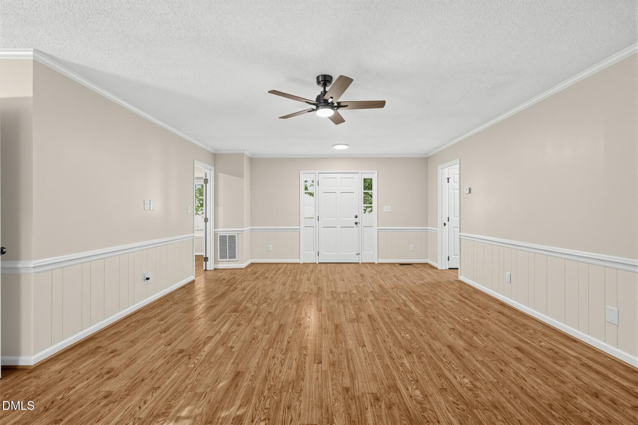 12_2600_Valley_Woods_Ct-Living_room-_032 - 2600 Valley Woods Court, Raleigh, NC 27613