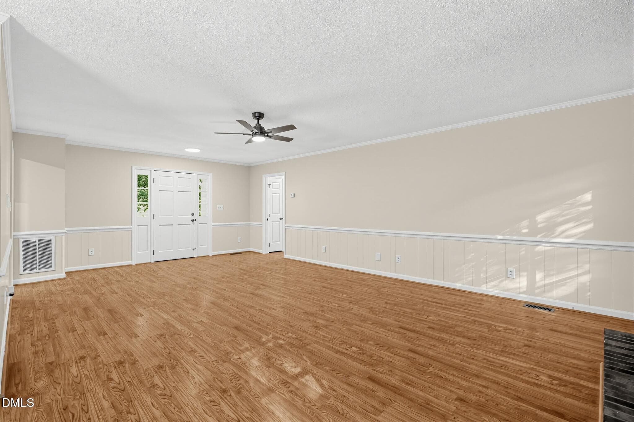 13_2600_Valley_Woods_Ct-Living_room-_025 - 2600 Valley Woods Court, Raleigh, NC 27613