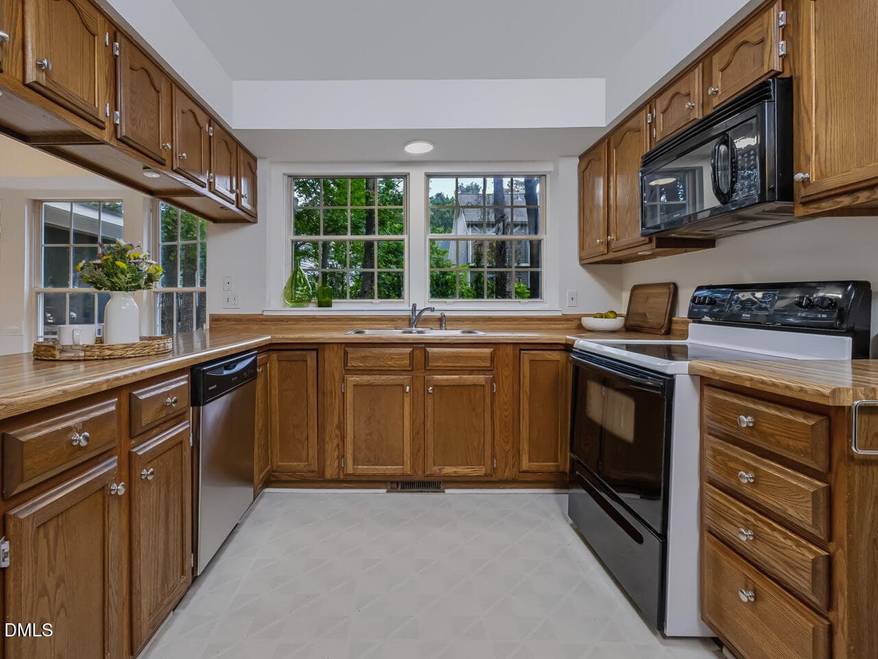 26-Kitchen - 106 Foscoe Lane, Cary, NC 27513