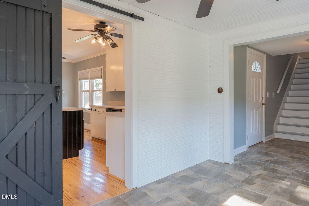 Sunroom leads to Bonus Room - 3199 Nc-55, Coats, NC 27521