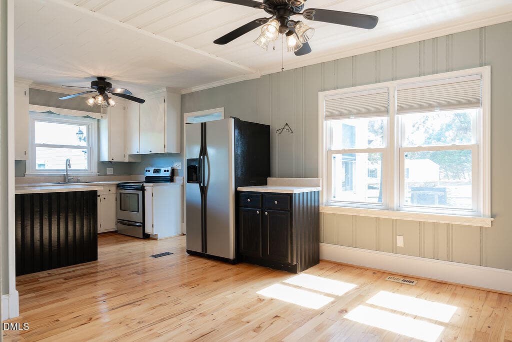 Dining Room - 3199 Nc-55, Coats, NC 27521