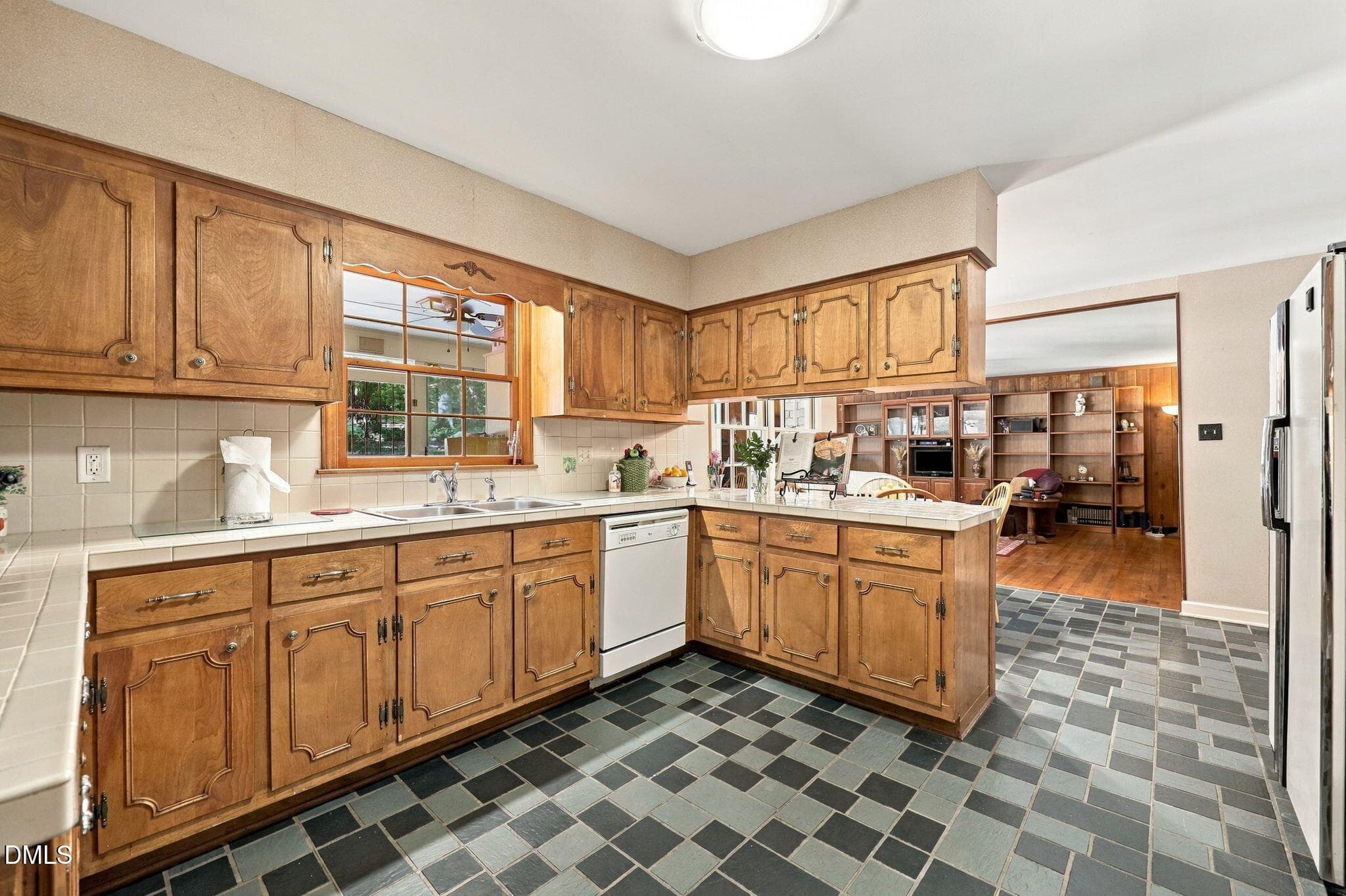 35-web-or-mls-IMG_7049 - 932 Lystra Lane, Chapel Hill, NC 27517