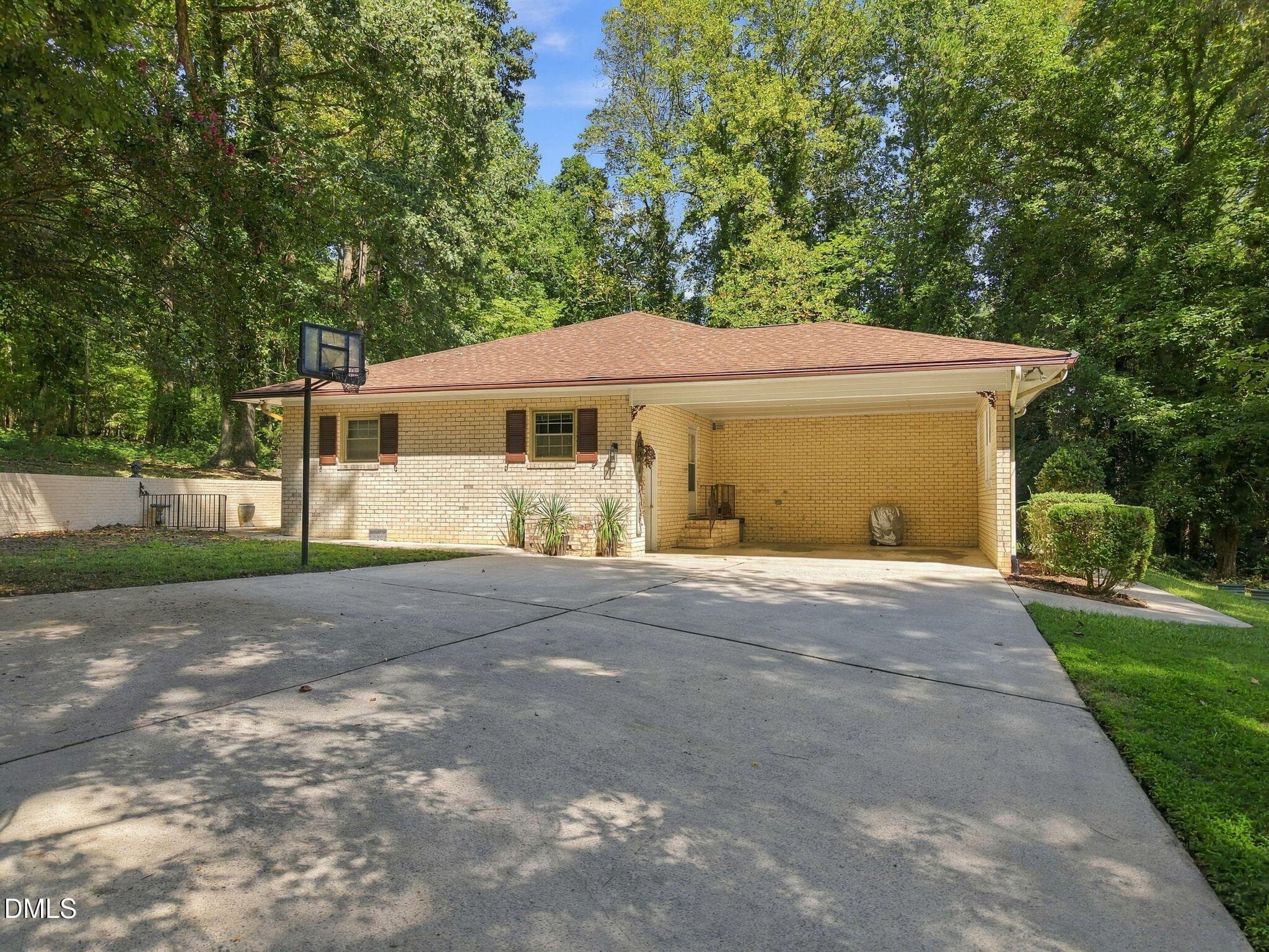 5-web-or-mls-DJI_20260916000206_0145_D - 932 Lystra Lane, Chapel Hill, NC 27517